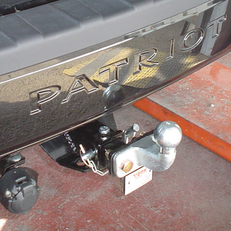 התקן גרירה נשלף תפוח | כולל ק.פיקוד | ג'יפ פטריוט \ קומפאס