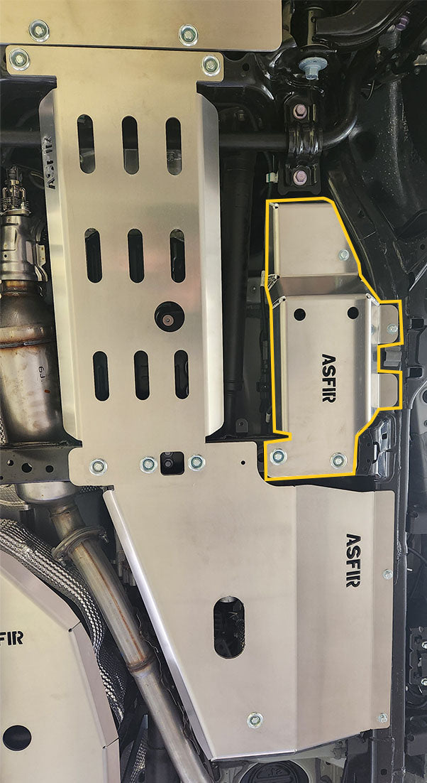 מיגון מיכל אוריאה קדמי + משאבת אוריאה | טויוטה לנדקרוזר 250 דיזל