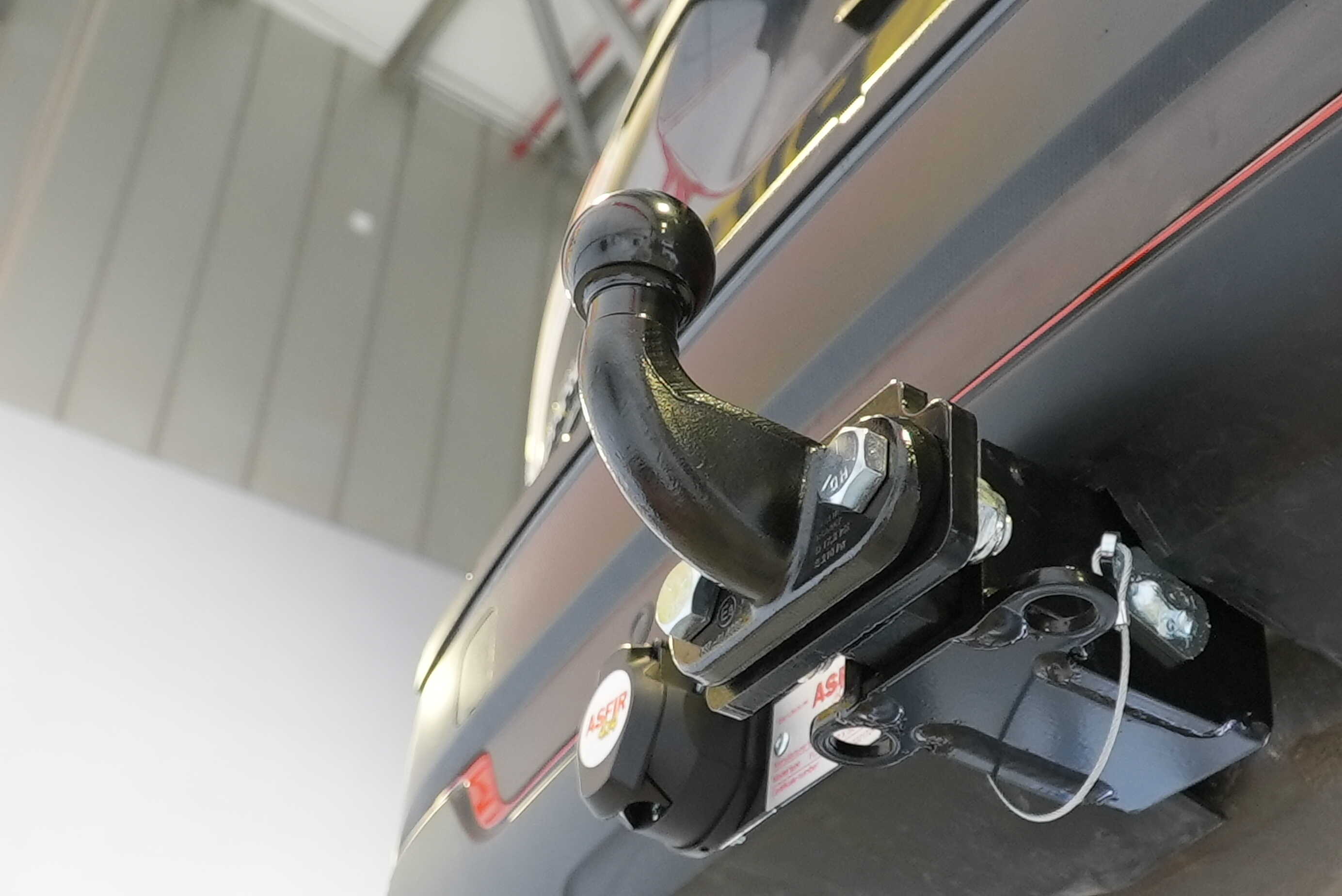 התקן גרירה תפוח נשלף | סובארו פורסטר דור 5