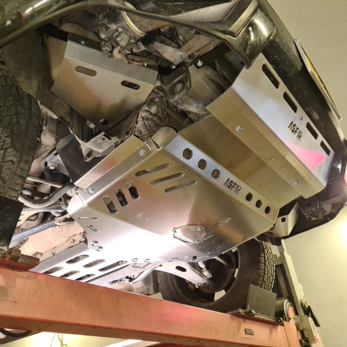 חיתוך פגוש (לרכב עם מיגון אספיר) + השלמת מיגון | סובארו פורסטר