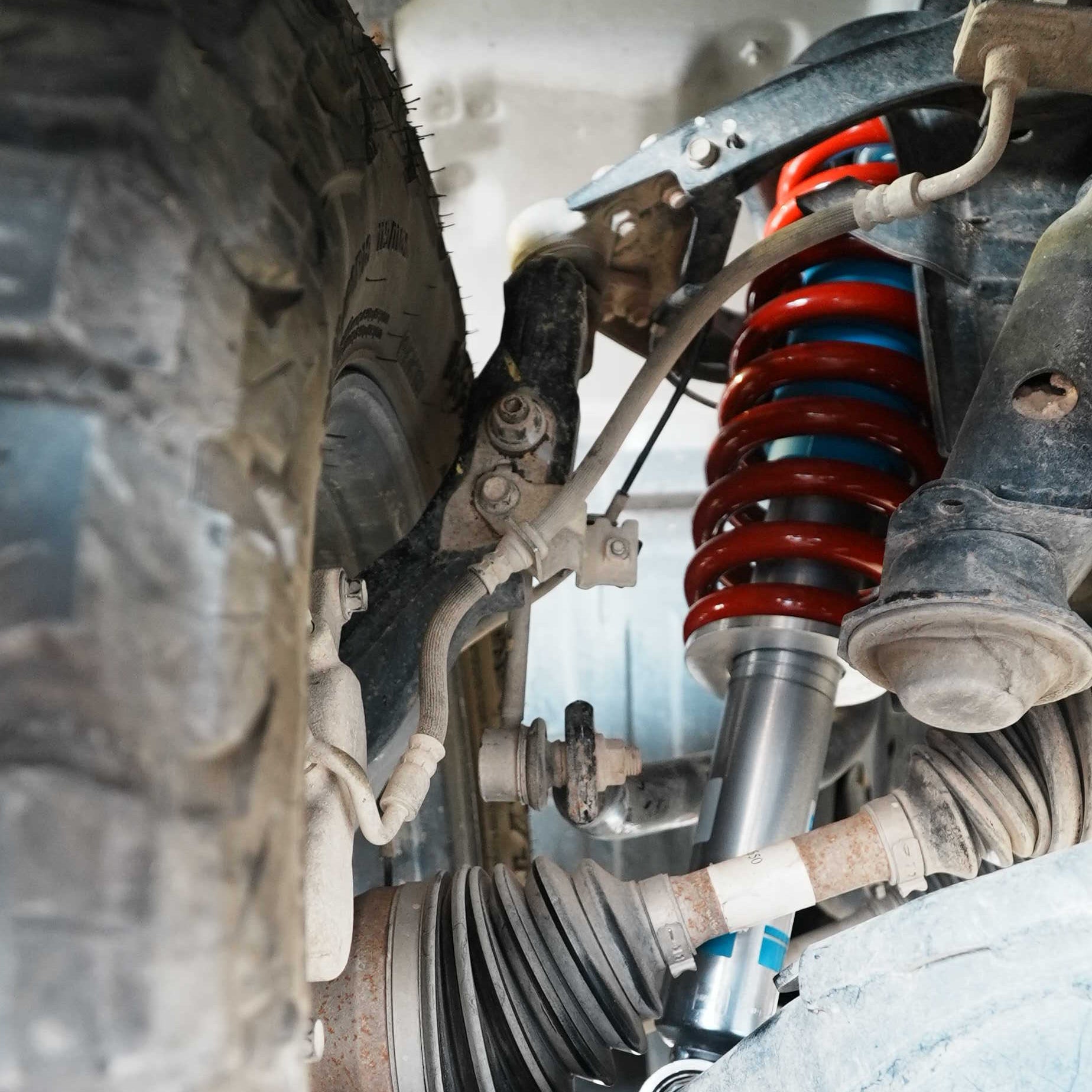 ערכת הגבהה BILSTEIN 5100 כולל קפיצים פרבוליים | איסוזו דימקס